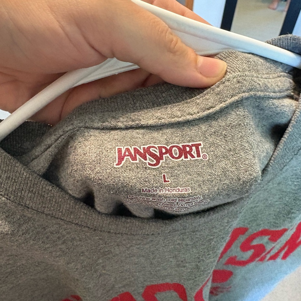 Wisconsin Badgers Grey Graphic Tee - Picture 3 of 3